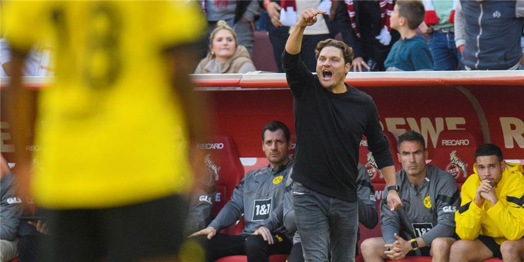 BVB im Tiefschlaf: Terzic zählt seine Spieler nach 2:3 in Köln an BVB-Trainer Edin Terzic gestikuliert an der Seitenlinie.