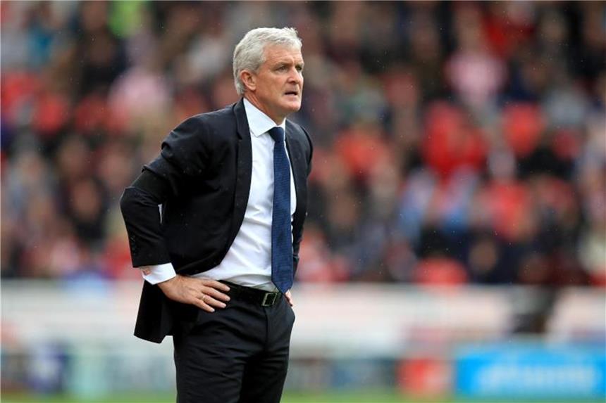 Stoke City trennt sich nach Pokal-Aus von Trainer Hughes Stoke City und Trainer Mark Hughes gehen getrennte Wege. Foto: Mike Egerton