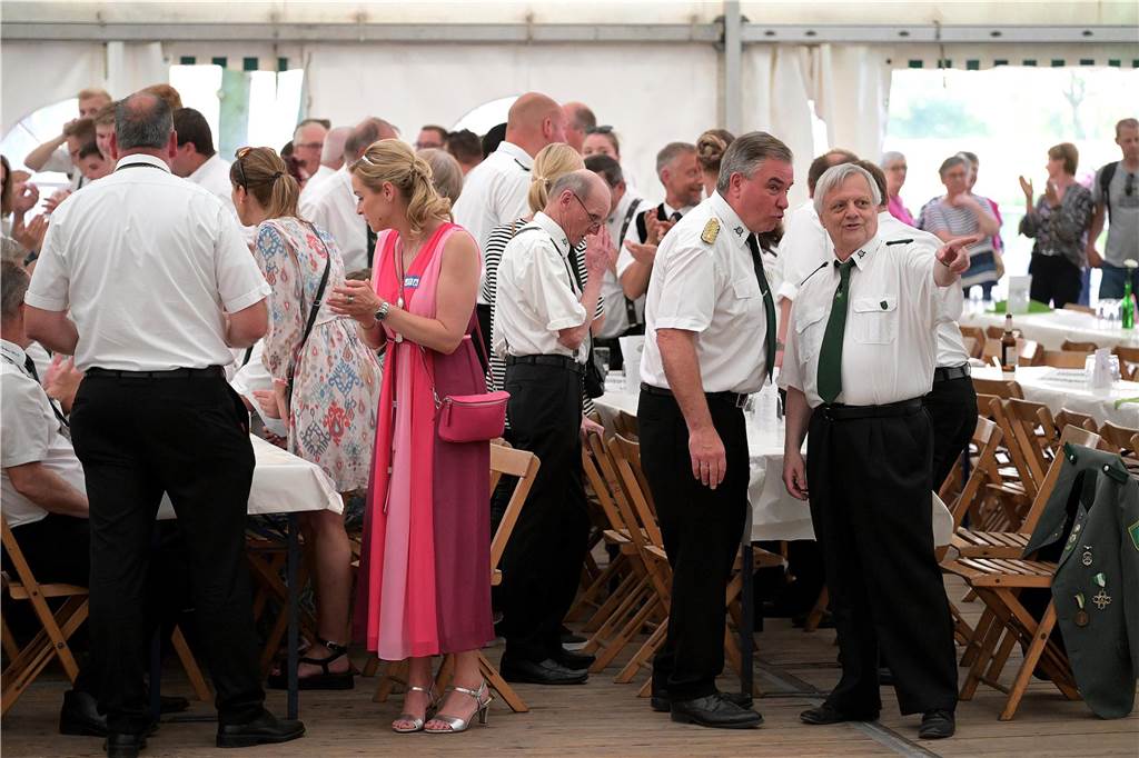Strahlende Gesichter, gute Stimmung beim einen oder anderen Kaltgetränk: Der Tanzabend war ein gelungener Start in das Schützenfest der Schützen von St. Hubertus Holthausen-Schmintrup in Werne.