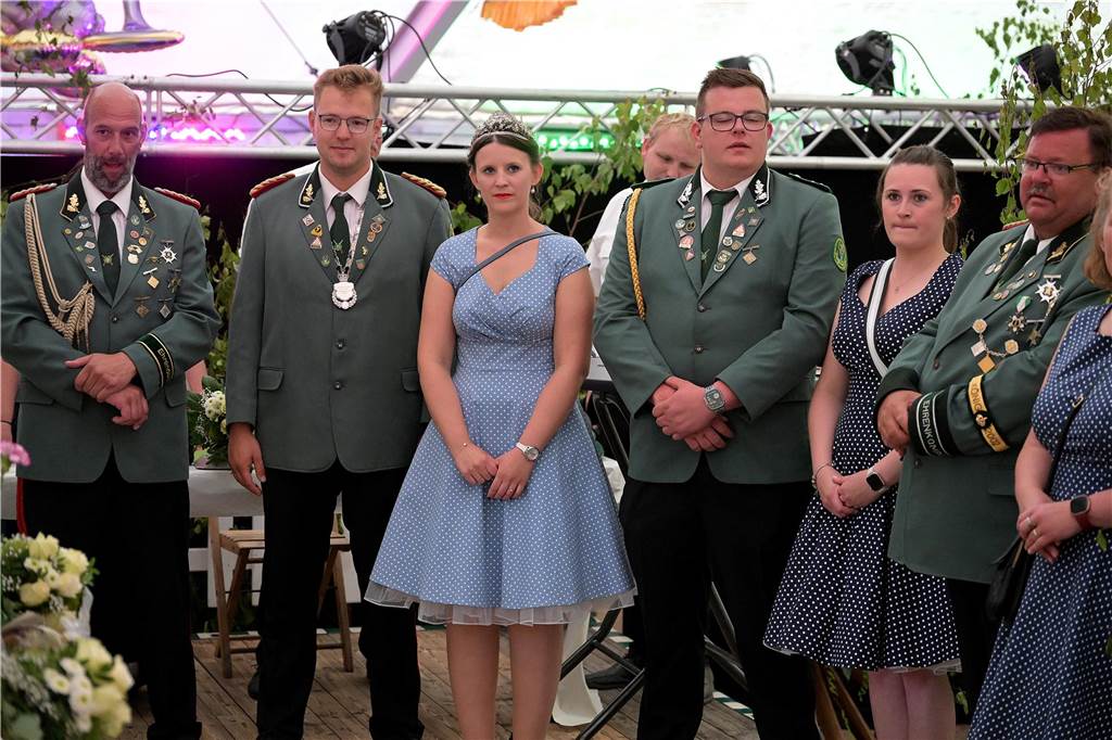 Strahlende Gesichter, gute Stimmung beim einen oder anderen Kaltgetränk: Der Tanzabend war ein gelungener Start in das Schützenfest der Schützen von St. Hubertus Holthausen-Schmintrup in Werne.