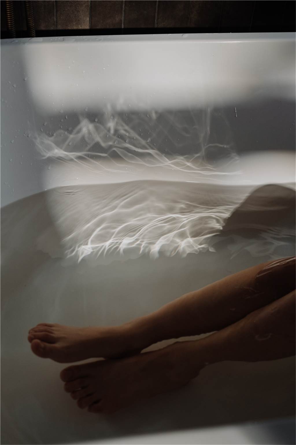 Stress und Hektik rücken im Floating-Becken komplett in den Hintergrund.