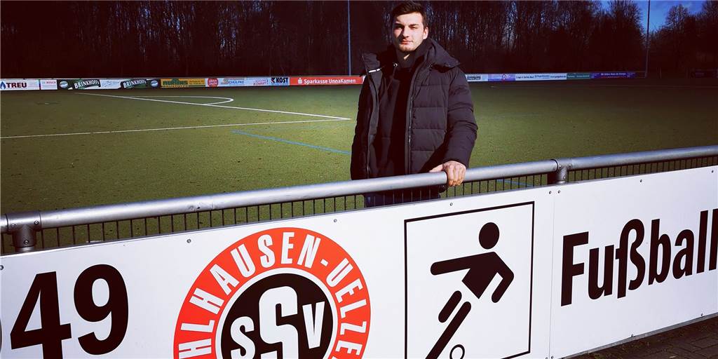 Torjäger David Bernsdorf erweckt SSV Mühlhausen gegen Herringen aus dem Tiefschlaf Stürmer David Bernsdorf, im Winter als Neuzugang für den Sommer vorgestellt, drehte die Partie gegen Herringen.