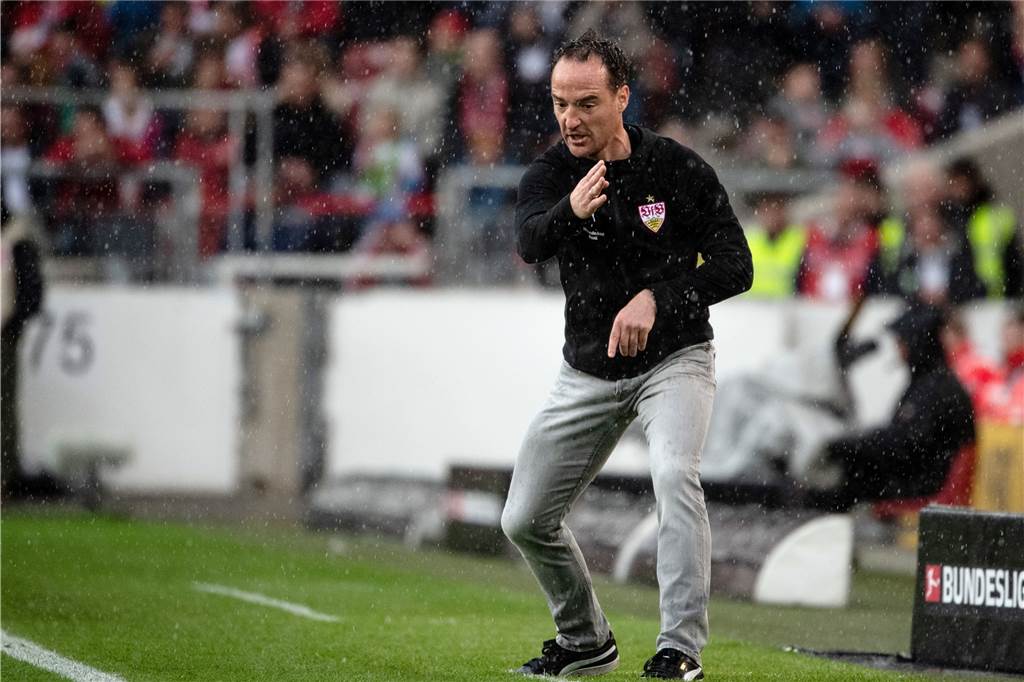 Schalke gegen Stuttgart: Um was geht‘s da eigentlich noch? Stuttgarts Interimstrainer Nico Willig.