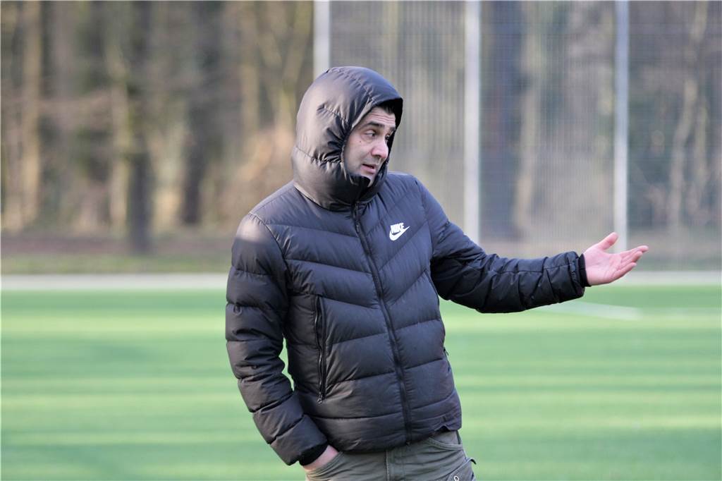 Sporttalk: Yannick Goeckes unangenehmster Gegenspieler ist heute in der Nationalelf Suat Akyüz ist der Vorsitzende von Kreisliga-A-Schlusslicht DTSG Herten, das zuletzt mit 1:20 gegen Flaesheim verlor.