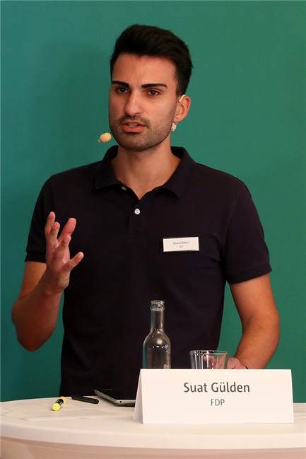 Suat Gülden (FDP) zum Autobahn-Tempolimit: „Verbote bringen uns nicht weiter.“
