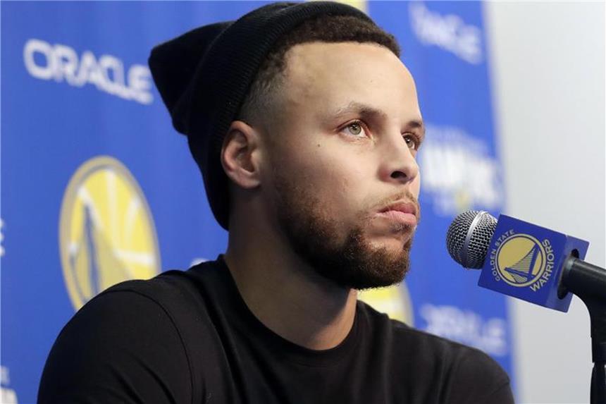 Basketball-Star Curry steht vor Comeback in den NBA-Playoffs Superstar Stephen Curry steht den Golden State Warriors wieder zur Verfügung. Foto: Jeff Chiu/AP