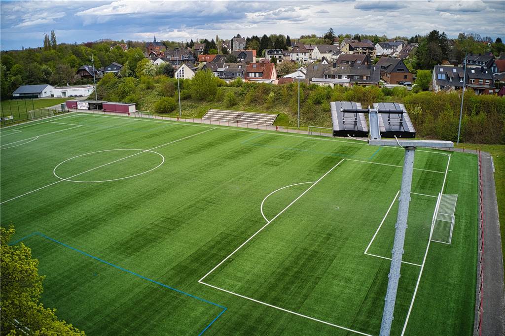 SuS Merklinde und FC Castrop-Rauxel kollidieren am Fuchsweg - Patentlösung fehlt SuS Merklinde und FC Castrop-Rauxel kollidieren am Fuchsweg - Patentlösung fehlt.