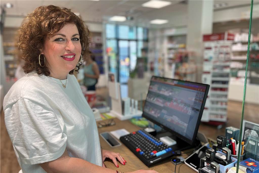 E-Rezept in Dortmund: Apotheken sind bereit, Ärzte nicht Susanna Bettenworth ist Inhaberin der Funkenburg-Apotheke im neuen Kaiserquartier in der östlichen Innenstadt Sie stellt fest, dass erst wenige Ärzte E-Rezepte ausstellen.