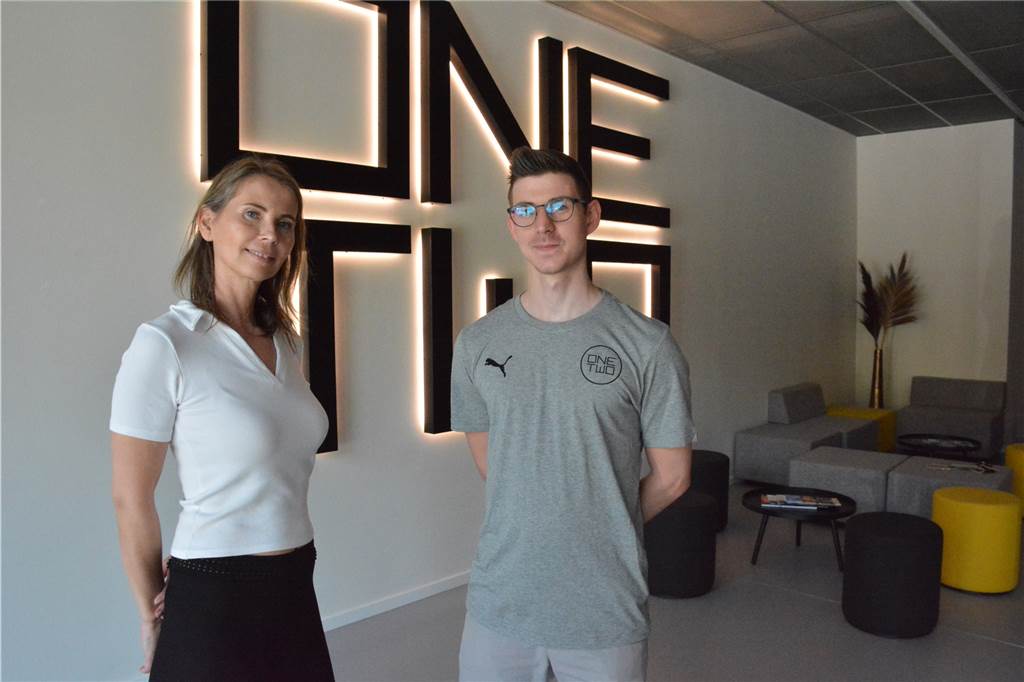 Video-Test: Neue große Sportanlage bringt Trendsportart nach Dortmund Susanna Freundlieb und Niklas Kalovljevic leiten das neue One Two Center in der Nähe der Ardeystraße.