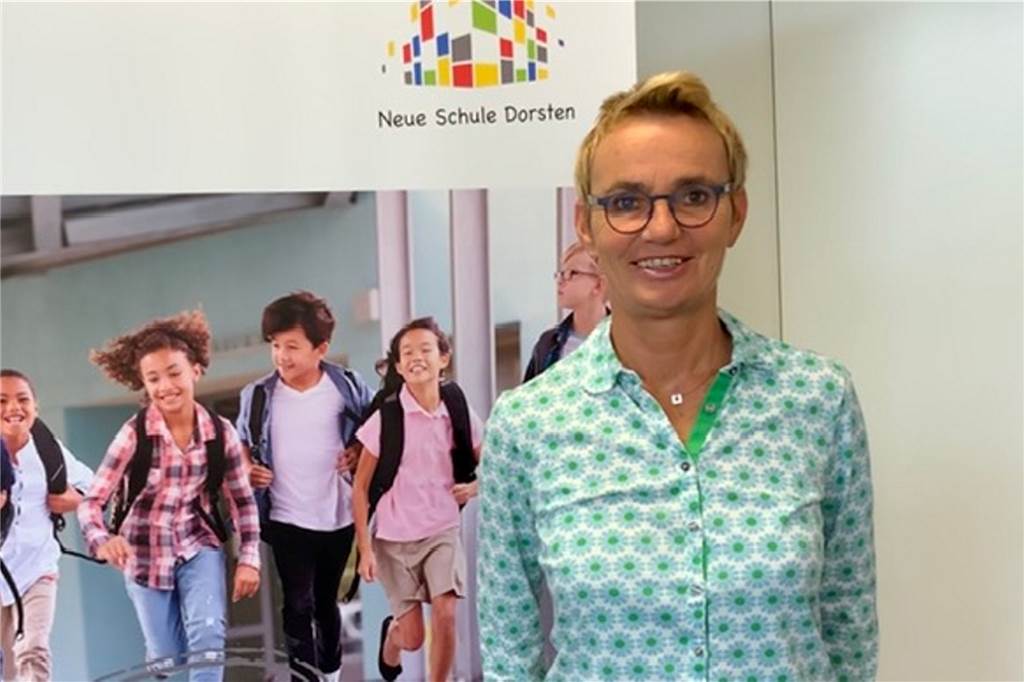 Selbsttests für Schüler in Dorsten: Mit Test-Taskforce und ganz viel Ruhe Susanne Bender leitet die Neue Schule Dorsten.