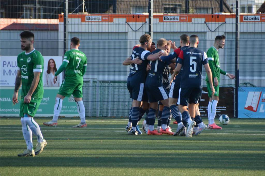 SV-Frömern-Mannschaft jubelt.