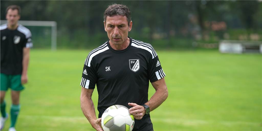 SV Lippramsdorf: Neuer Co-Trainer für Sven Kmetsch - neue Aufgabe für zwei Spieler Sven Kmetsch arbeitet von nun an mit einem neuen Co-Trainer beim SV Lippramsdorf.