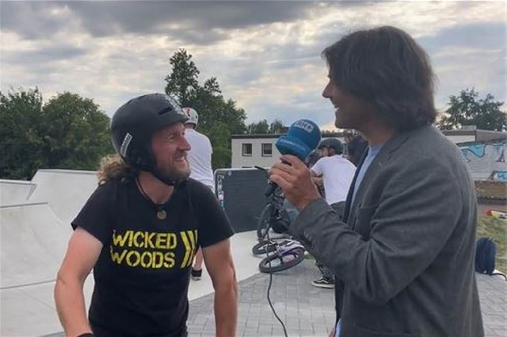 Deutschlands größter Skatepark steht jetzt in Hombruch – Lob vom BMX-Weltrekordler Sven-Oliver Schütt war einst Weltrekord-Halter im BMX-Fahren und stammt aus dem benachbarten Schwerte.