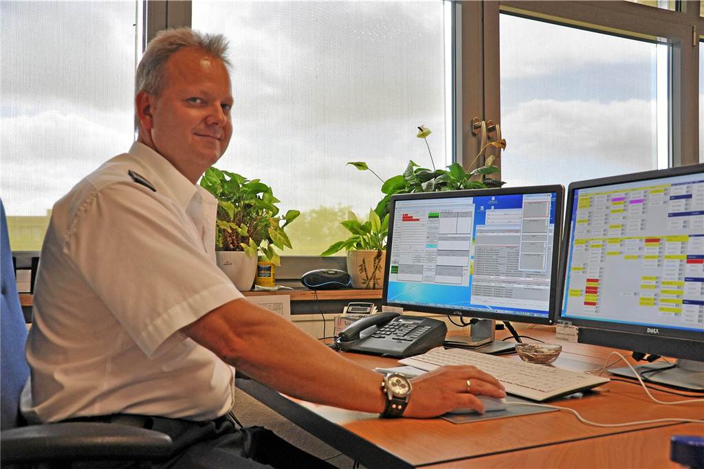 Sven Wehrhagen leitet die Leitstelle der Feuerwehren im Kreis Recklinghausen.