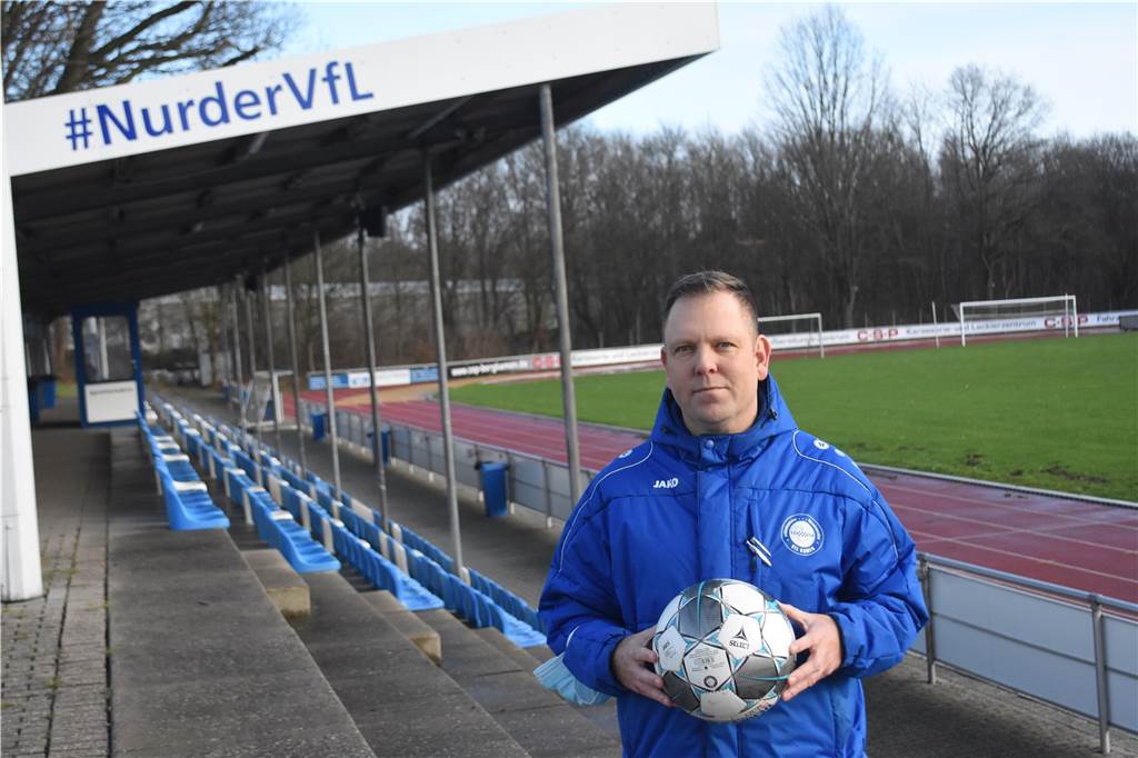 Sven Wiedemann kennt Amateurspieler aus seinem Fußballkreis Unna-Hamm, die sich nicht geoutet haben.