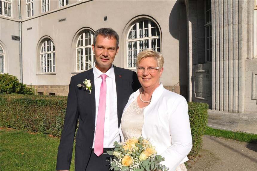 Ist der 19. September 2019 für Schwerter Paare ein beliebter Hochzeitstag? Sylvia und Peter Micus wählten aus gleich zwei Gründen den 19.09 als Hochzeitstag.