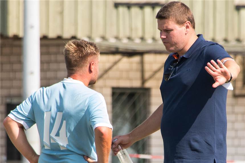 Von der Oberliga bis zur Kreisliga C: Halterns Mannschaften im Team-Check Sythens Trainer Dennis Schulz (r.) und Ionut-Marian Sarbu gehen erstmals in der Kreisliga A an den Start.