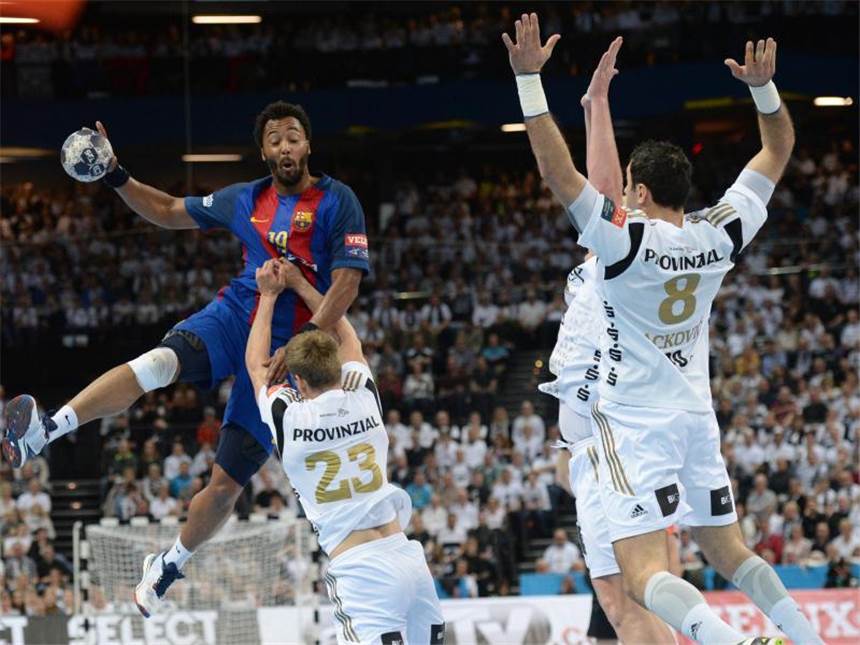 Deutsche Handballclubs auf europäischer Ebene im Härtetest Szene aus dem Hinspiel. Die Kieler müssen in Barcelona einen Zwei-Tore-Vorsprung verteidigen. Foto: Daniel Reinhardt