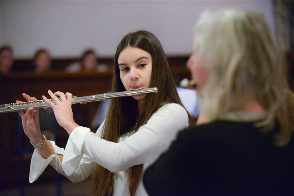 Das können Sie am Wochenende in Lünen unternehmen: Basar, Konzerte und Impro-Theater Szene eines früheren Konzerts der Musikschule Lünen für den Lions Club.