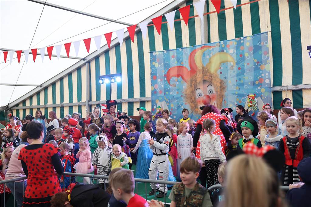 Szenen vom Kinderkarneval in Selm.