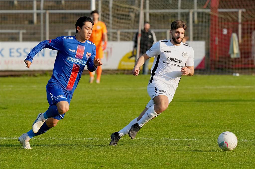 SV Schermbeck meldet den zweiten Königstransfer: Neuzugang vom KFC Uerdingen Takumi Yanagisawa im Laufduell