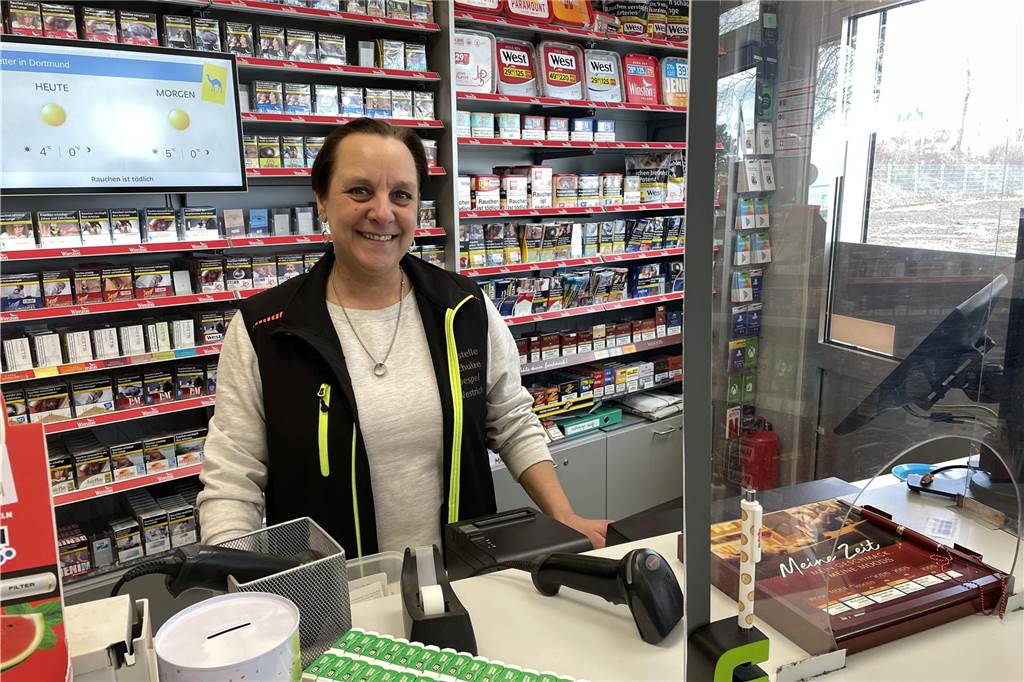 Tanja Schulte gehört zum Team der SB-Tankstelle in Dortmund-Oespel.
