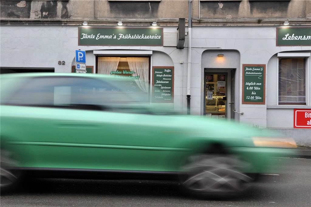 Raub-Serie, Geständnis, Festnahme: 12 Überfälle und wie sie endeten Tante Emmas Frühstücksservice: So heißt das kleine Café-Lädchen an der Römerstraße 82 in Habinghorst. Hier kam es im Januar 2017 wenige Minuten nach Ladenöffnung zu einem Überfall.