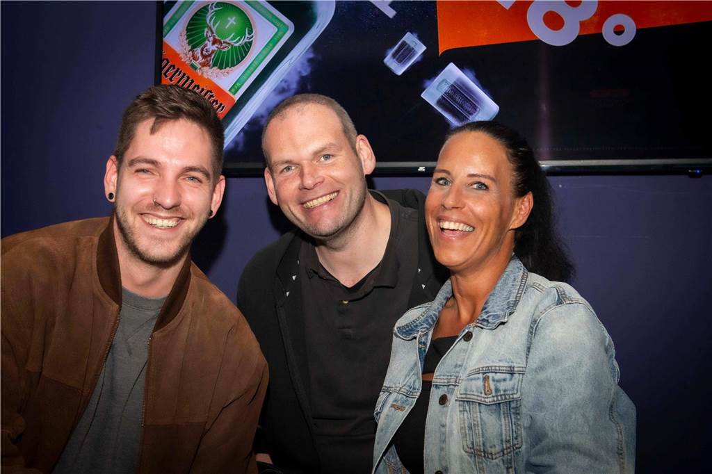 Tanzbarer Discofox, Charts und Popschlager lagen am Samstagabend (20. Oktober) in der Stadtmühle auf dem Plattenteller – Disco wie früher war das Motto, das alle Generationen zum Tanzen und Feiern lockte.