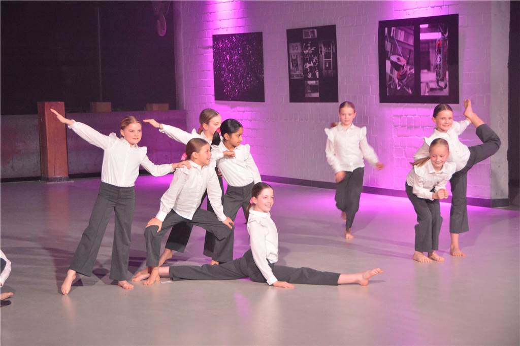 Tanzfabrik "Prolog", 6. bis 8.2.2025