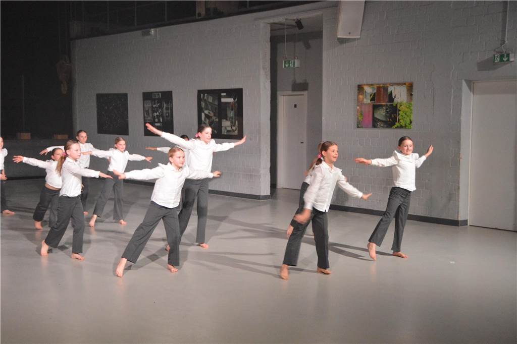 Tanzfabrik "Prolog", 6. bis 8.2.2025