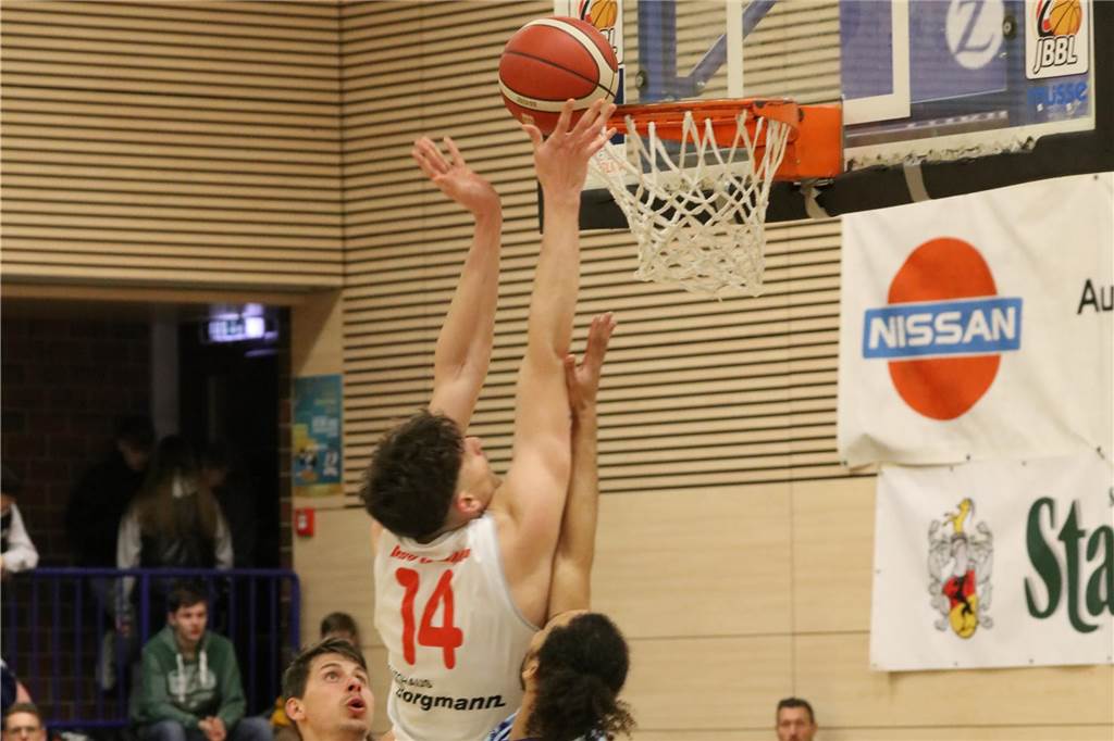 BSV Wulfen verliert das erste Pokalfinale: Zu viele falsche Entscheidungen Tarik Jakupovic beim Korbwurf