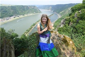 Tasmin Sophie Fetz, neue Repräsentantin der Loreley. Foto: Arne Dedert