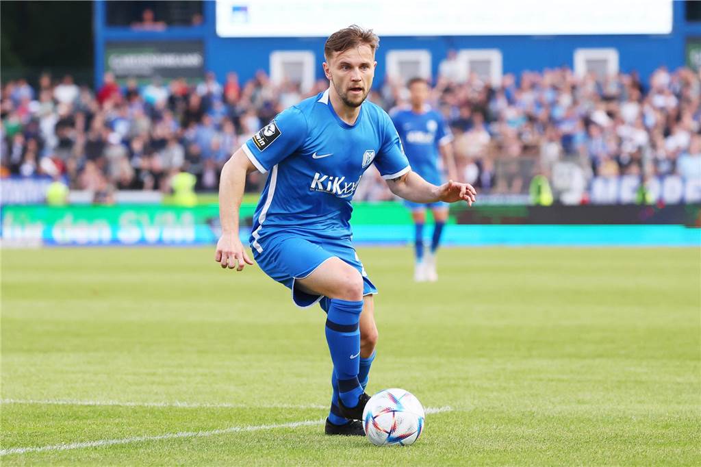 David Blacha plötzliches Karriereende beim SV Meppen: Chance als Scout in Elversberg Tauscht den Rasen gegen die Tribüne: David Blacha wird künftig vorwiegend Spieler sichten.