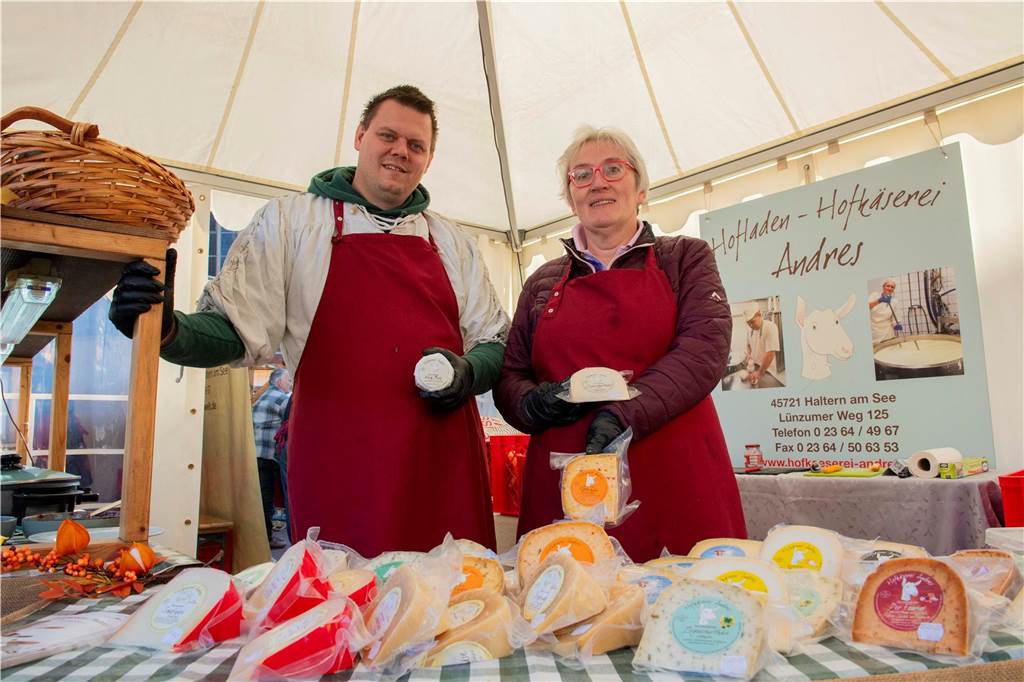 Tausende Besucher kamen am verkaufsoffenen Sonntag in der Halterner Innenstadt. Anlass war der traditionelle Gänsemarkt.