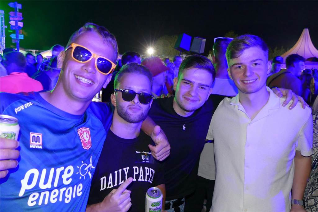 Tausende Festivalbesucher feierten beim Finale des DBC 2023.