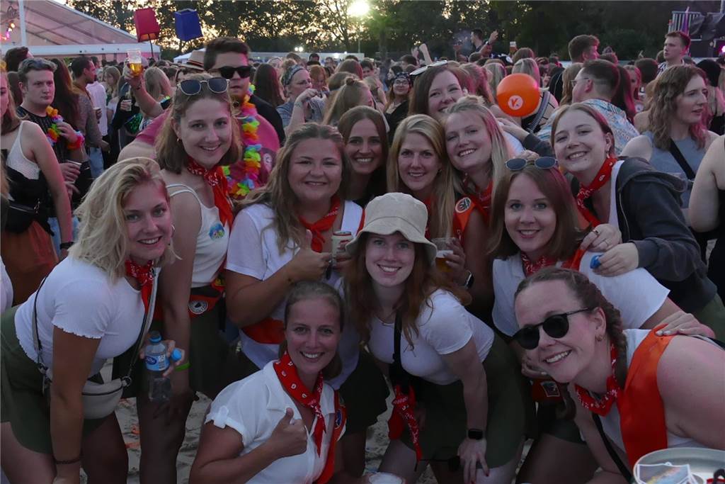 Tausende Festivalbesucher feierten beim Finale des DBC 2023.