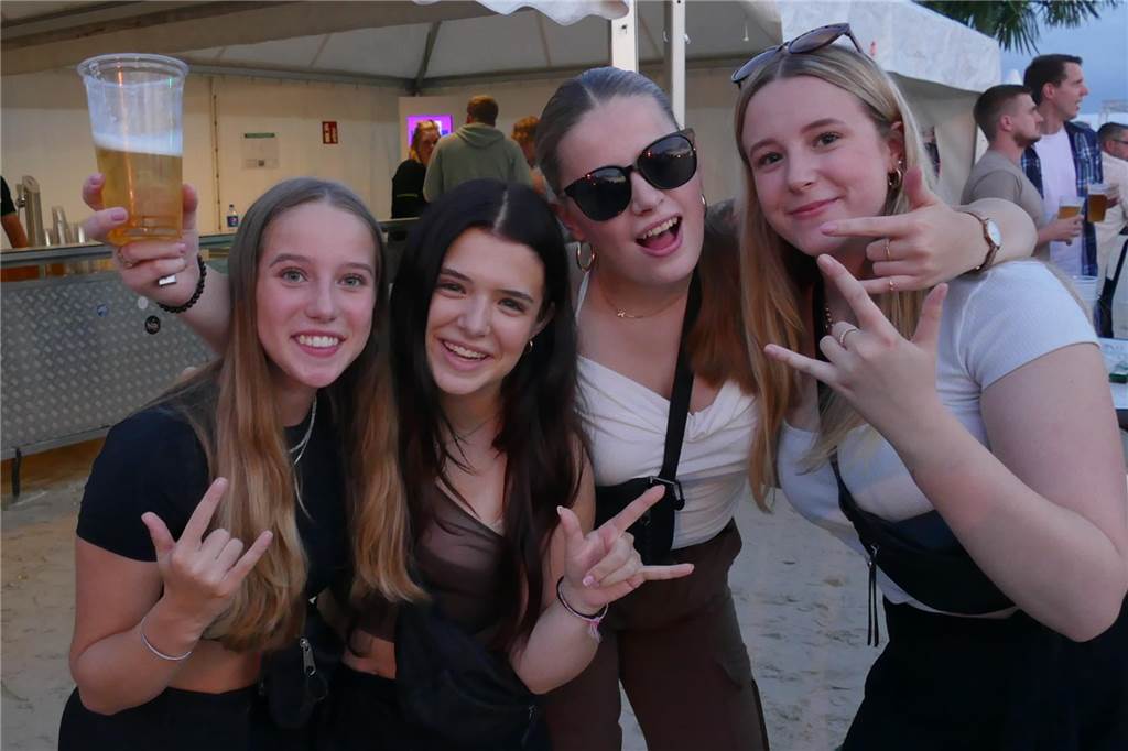 Tausende Festivalbesucher feierten beim Finale des DBC 2023.