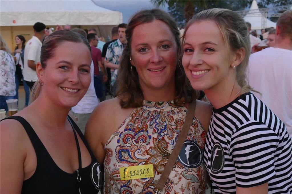 Tausende Festivalbesucher feierten beim Finale des DBC 2023.
