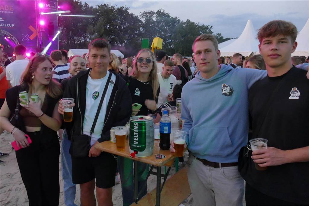 Tausende Festivalbesucher feierten beim Finale des DBC 2023.