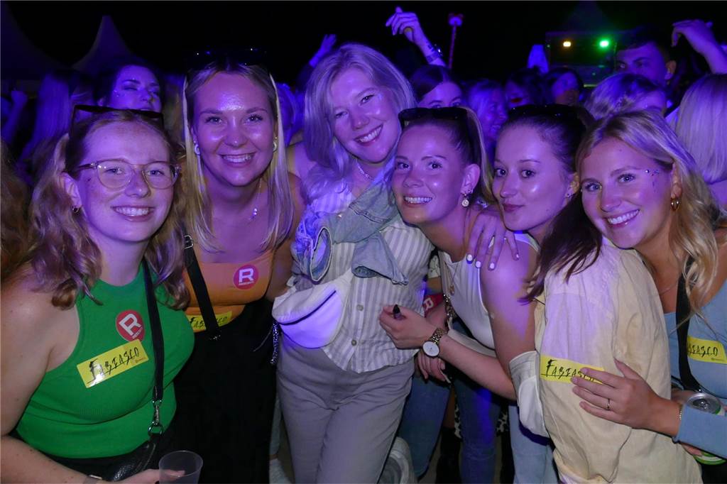 Tausende Festivalbesucher feierten beim Finale des DBC 2023.