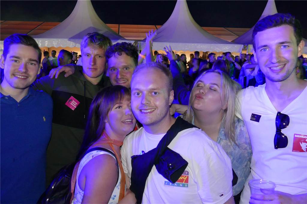Tausende Festivalbesucher feierten beim Finale des DBC 2023.