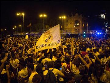 Tausende Fans von Real Madrid feierten den Champions-League-Triumph ihres Clubs. Foto: Francisco Seco