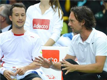 Teamchef Carsten Arriens will mit Philipp Kohlschreiber reden. Foto: Arne Dedert