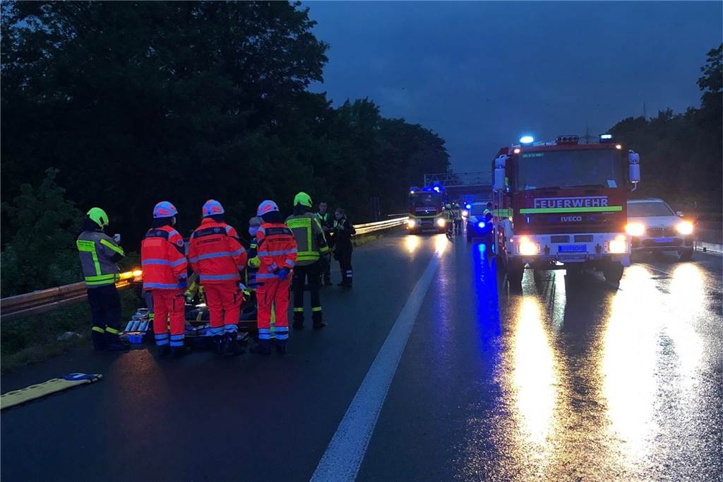Aquaplaning: Mehrere Verletzte bei Unfall auf A42 in Castrop-Rauxel Teile der A42 waren offenbar zeitweise gesperrt.