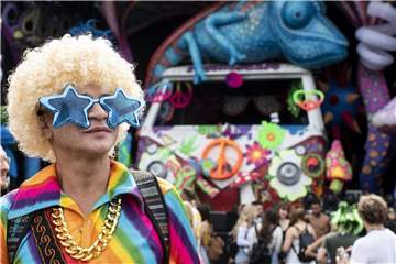 Teilnehmer der "Street Parade" in Zürich. Foto: Ennio Leanza