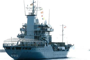 Tender „Mosel“ im Ostseehafen von Kiel. Der Rechnungshof sieht Fehler der Bundeswehr bei der Modernisierung von IT-Systemen auf ihren Schiffen. Foto: Frank Molter