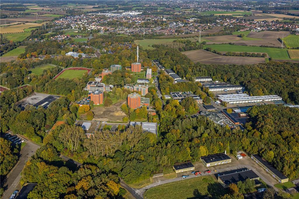 „Alle Scheiben haben gewackelt“: Anwohner ärgert sich über LAFP-Übungen ohne Vorwarnung Luftbild vom LAFP in Selm-Bork