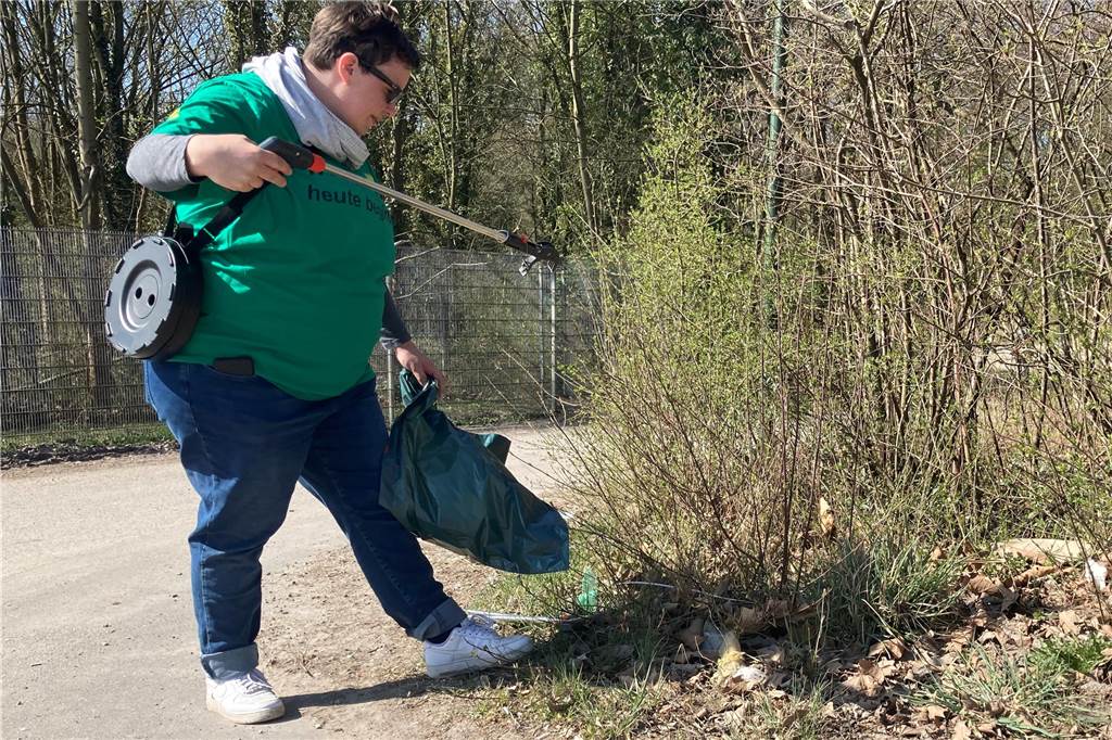 Frühjahrsputz in Lünen: Freiwillige sammeln fast drei Tonnen wilden Müll Tessa Schächter hatte die Müllsammelaktion 2020 initiiert. Die dritte Auflage 2022 war die bislang größte.