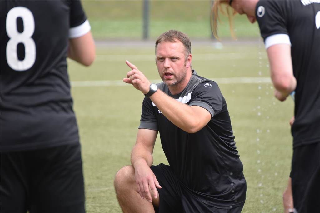 Waltrop-Coach Oliver Ridder verrät, wer gegen Mengede auf keinen Fall angeschrien werden darf Teutonias Trainer Oliver Ridder.