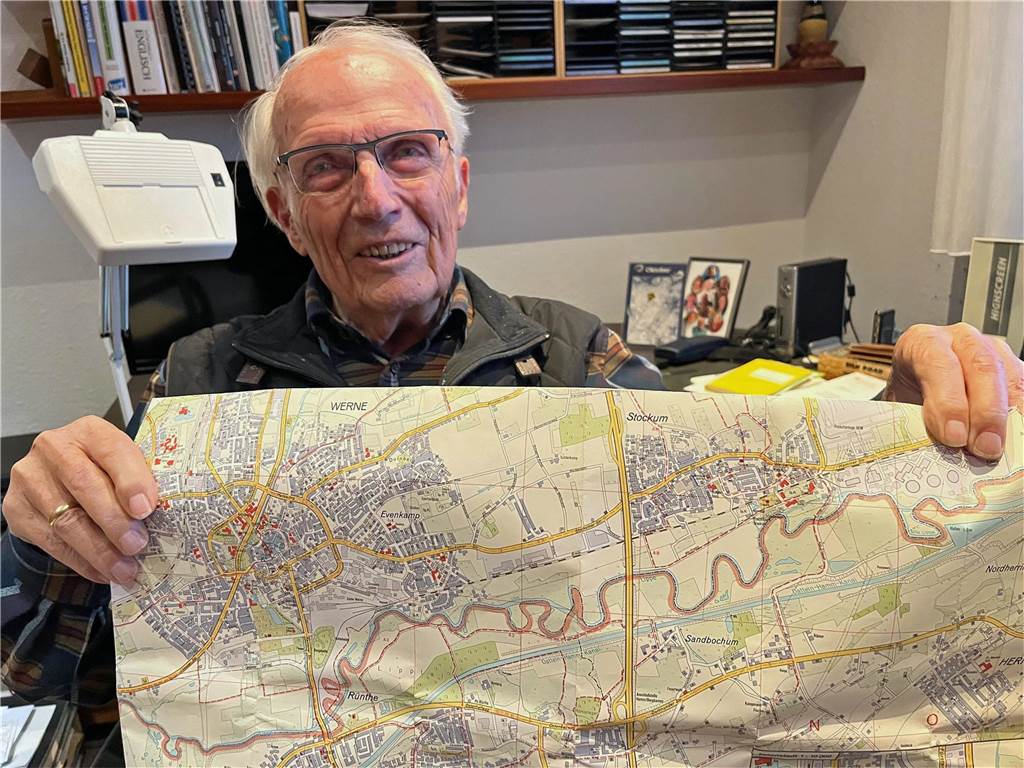 Theo Jurek (91) kann sich gut an die Zeit vor mehr als 50 Jahren erinnern, als Stockum zu Werne geschlagen wurde.